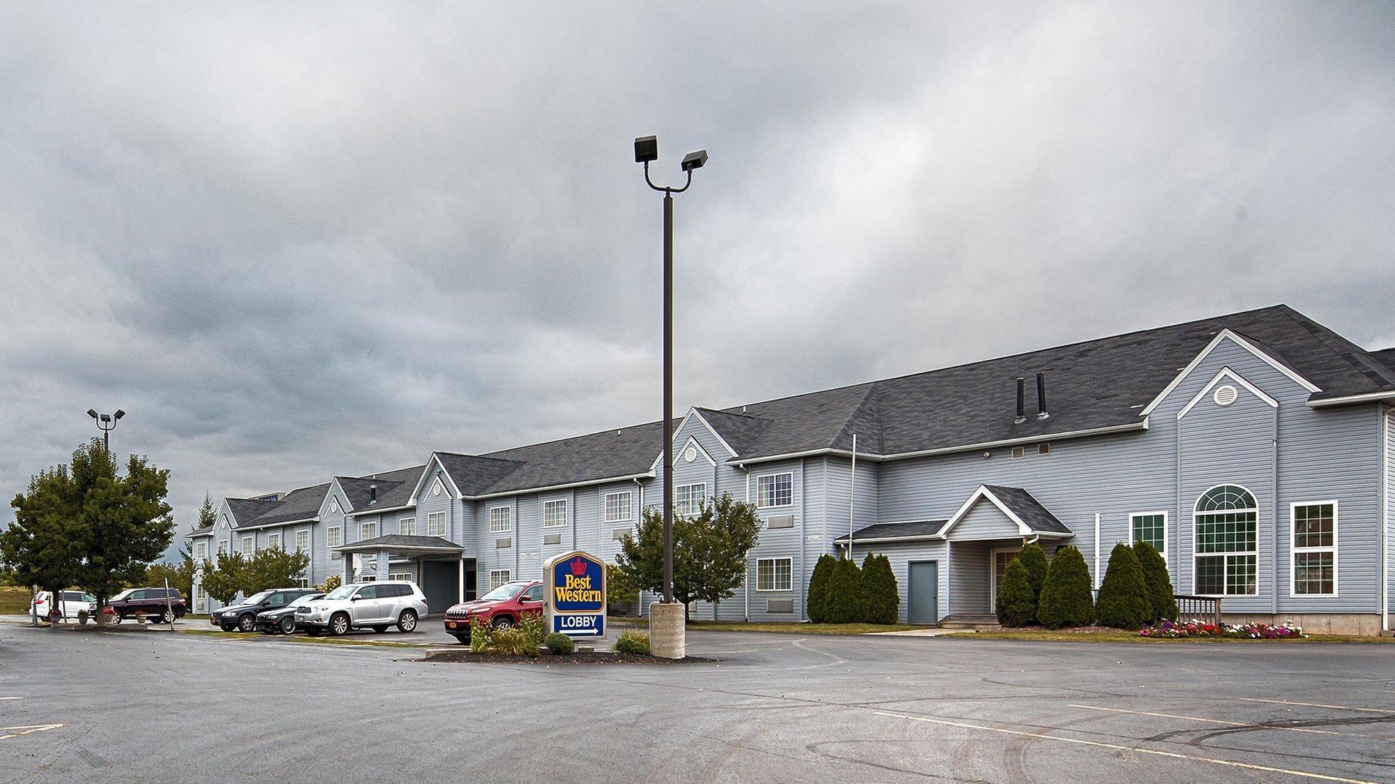 Best Western Crown Inn & Suites - Batavia Exterior foto