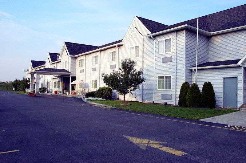 Best Western Crown Inn & Suites - Batavia Exterior foto